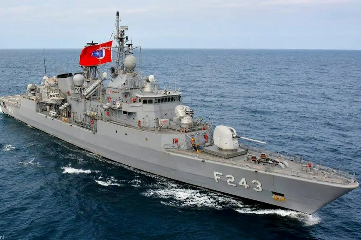 TCG Yıldırım Tekirdağ'da Preveze Zaferi Kutlamalarında Halkla Buluştu