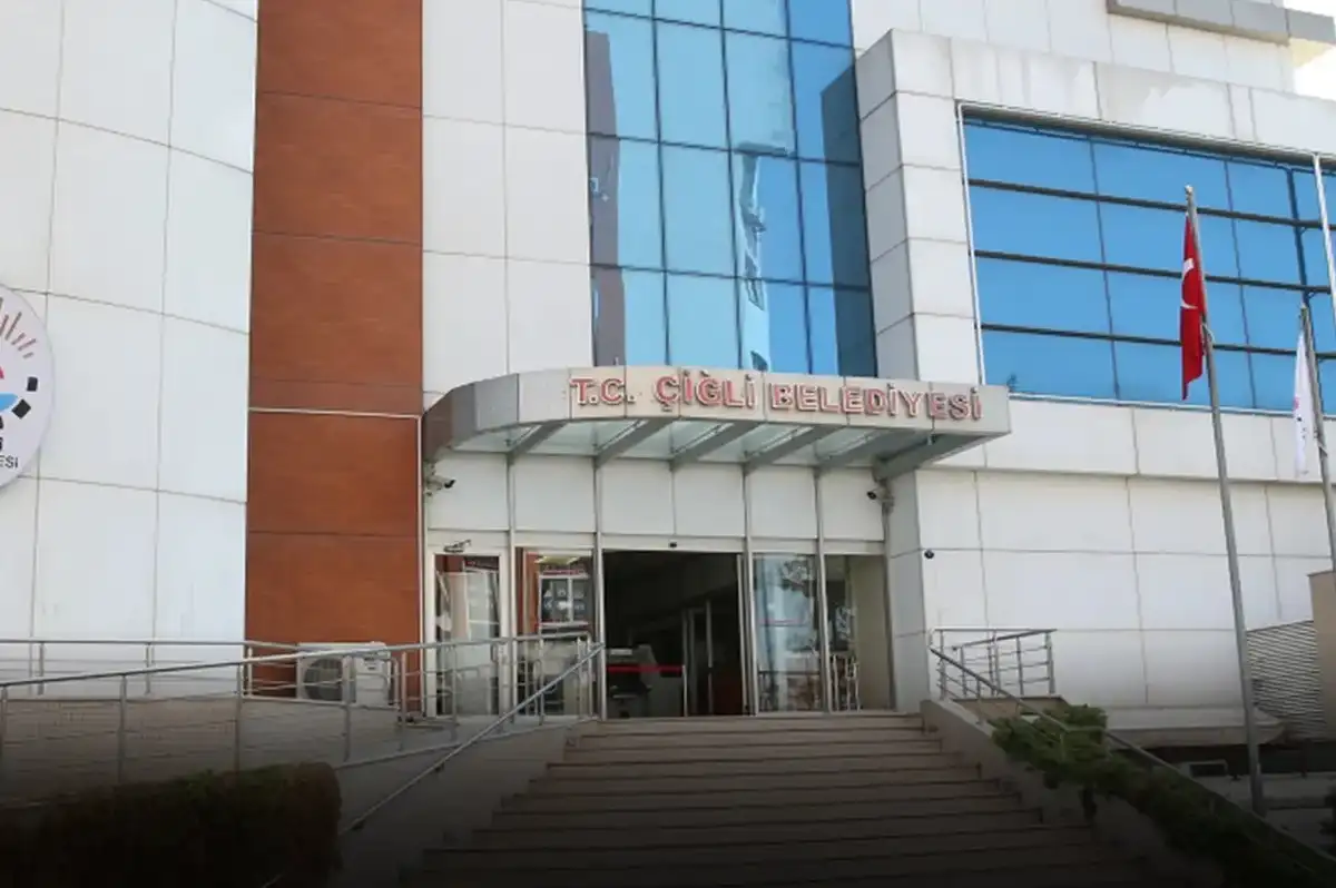 Çiğli Belediye Başkanı Yıldız, AK Parti'ye Katıldı