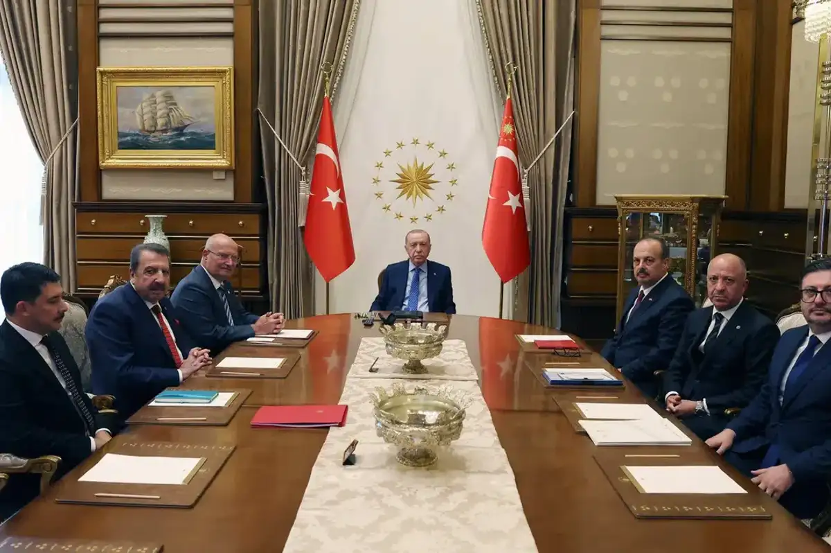 Cumhurbaşkanı Erdoğan Ekonomi Kurmaylarıyla Bir Araya Gelecek