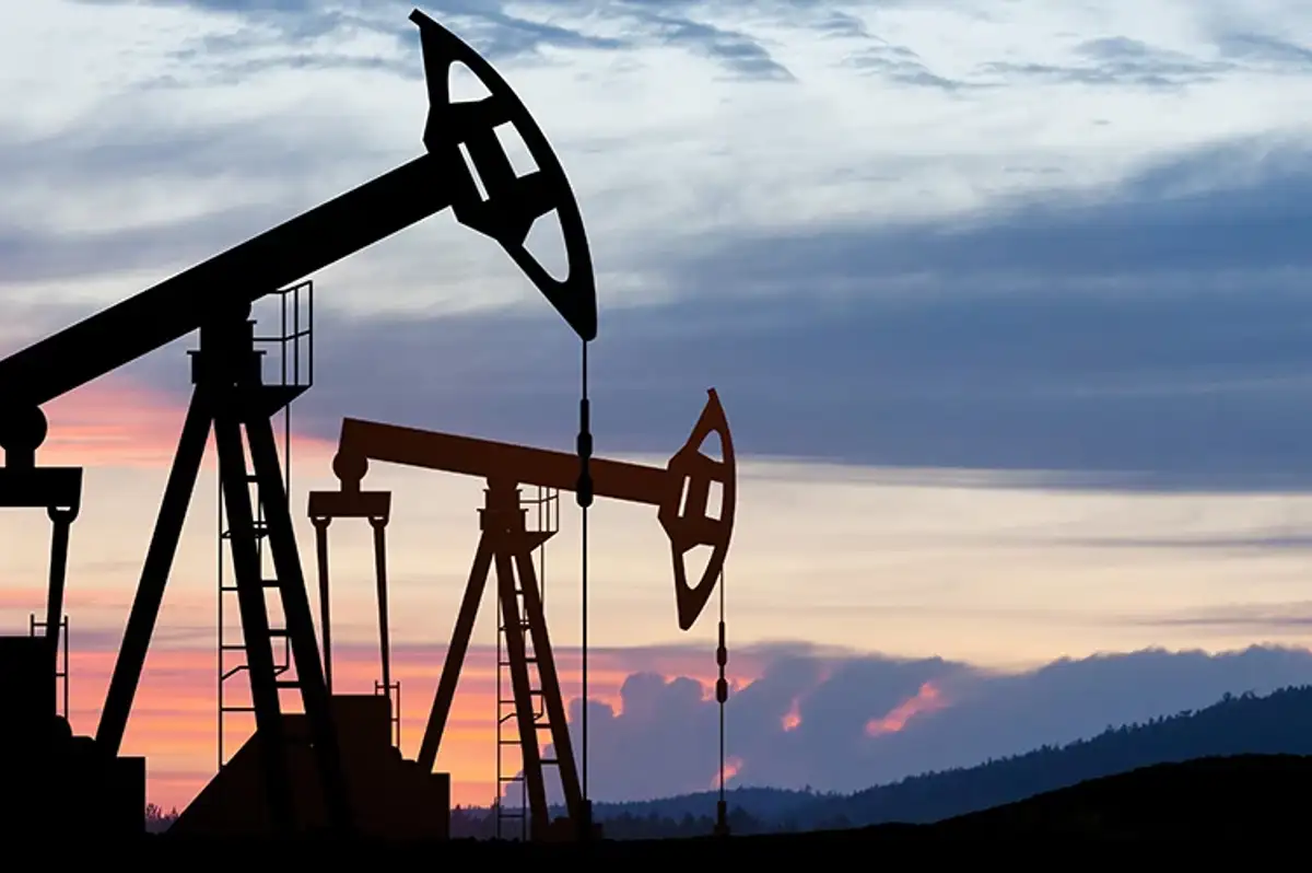 Uluslararası Piyasalarda Brent Petrol Varili 96,37 Dolara Geriledi