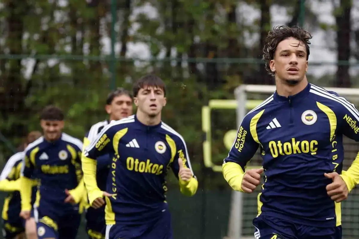 Fenerbahçe’de Ara Transfer Harekatı Erken Başladı: İsmail Kartal’ın Listesinde 3 Yıldız Var