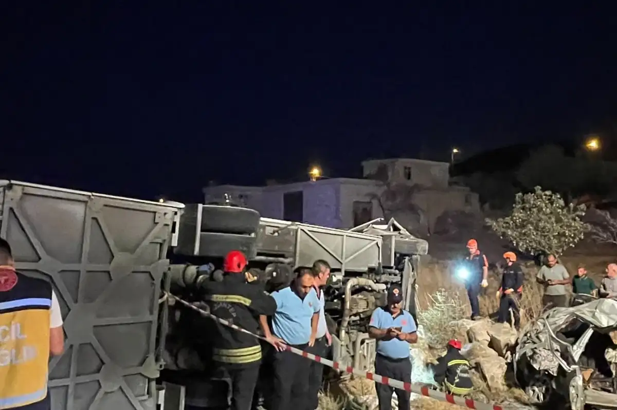 Gaziantep'teki Kazada Ölü Sayısı 8'e Yükseldi
