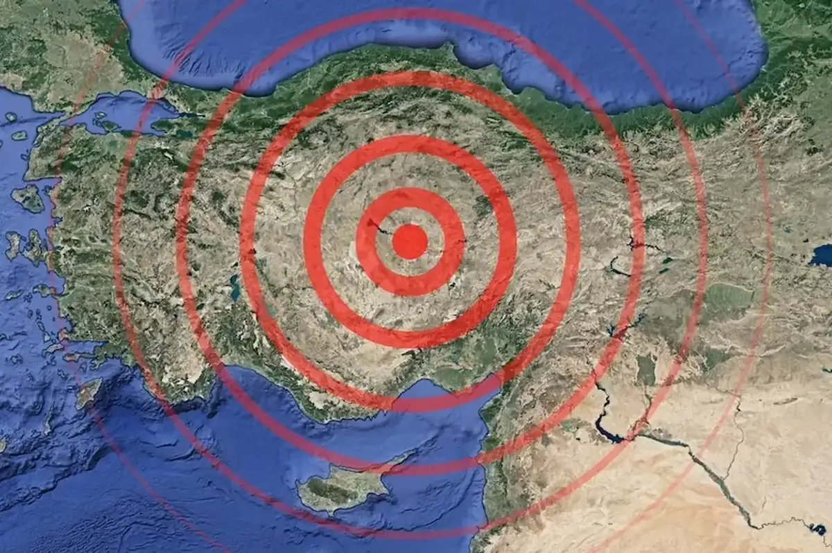 Şener Üşümezsoy'dan Denizli ve Pamukkale Fayı Uyarısı: "Deprem Olacak Anlamına Gelmiyor"