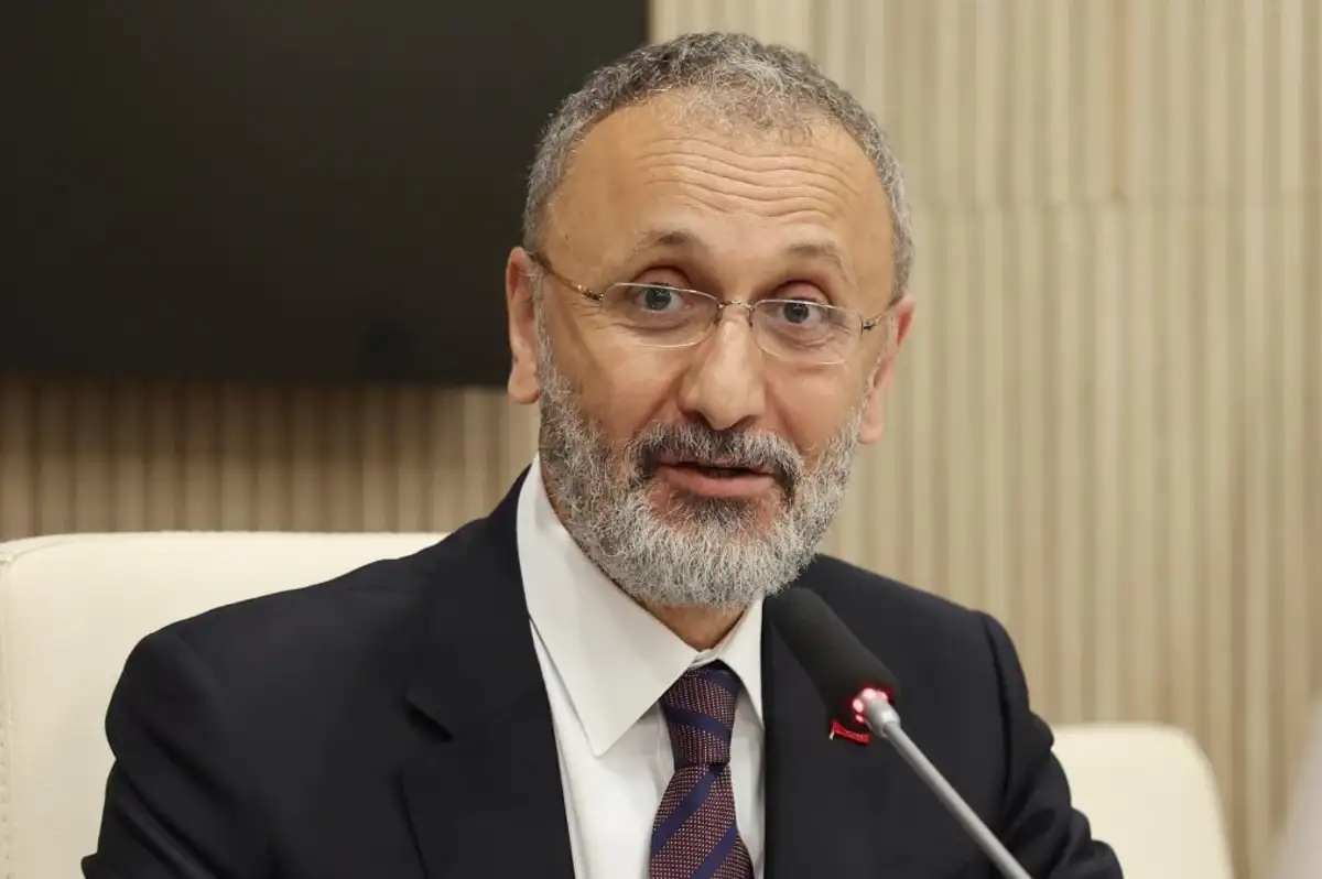 Eyüpsultan Belediye Başkanı Özmen Gözaltına Alındı