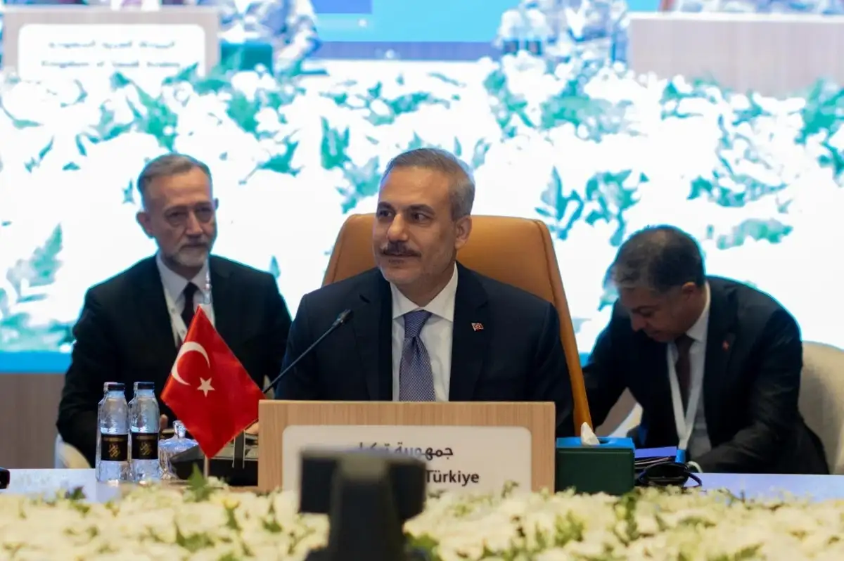 Fidan ve Güler, Mekke Savunma Anlaşması Komite Toplantısı'na Katıldı