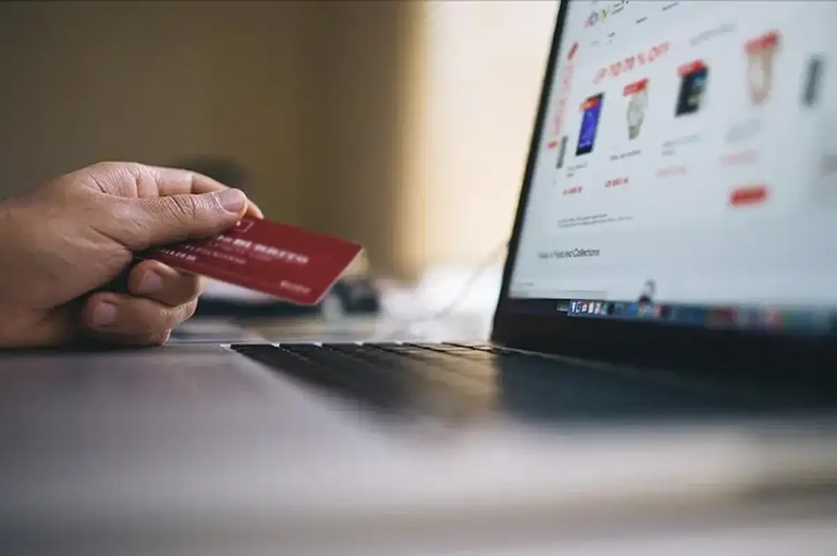 Online alışverişte sahte yoruma erişim engeli getirildi