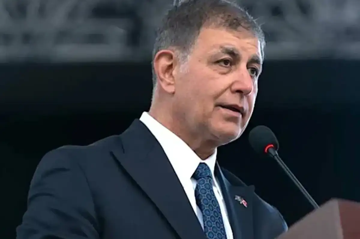 Cemil Tugay İzmir için Karar Aşamasında
