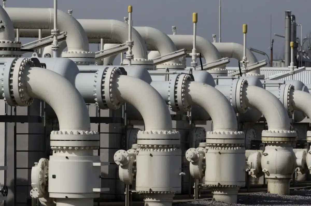Hürmüz alternatifi Doğu-Batı petrol hattı kapasiteye ulaşıyor