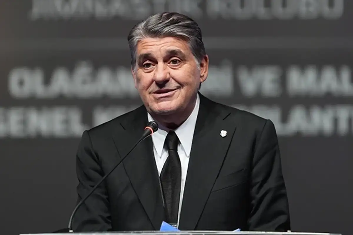 Beşiktaş'ta Serdal Adalı ve Yönetim Mazbatalarını Aldı
