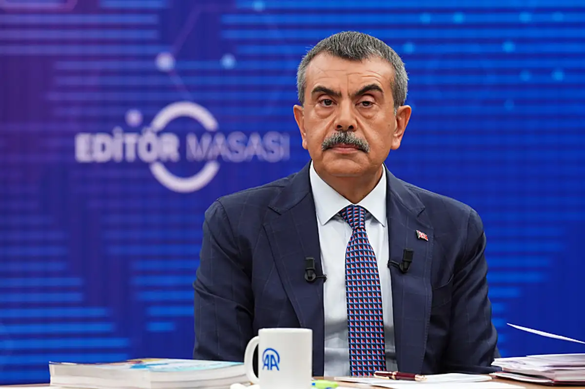 Bakan Tekin: "Okullarda Şubat İtibarıyla Yeni Çözüm Gelecek"