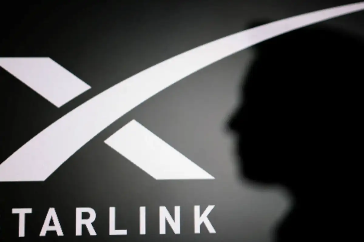 Musk'ın Starlink'i telefon pazarına giriyor: Telefon operatörlerin hisseleri geriledi