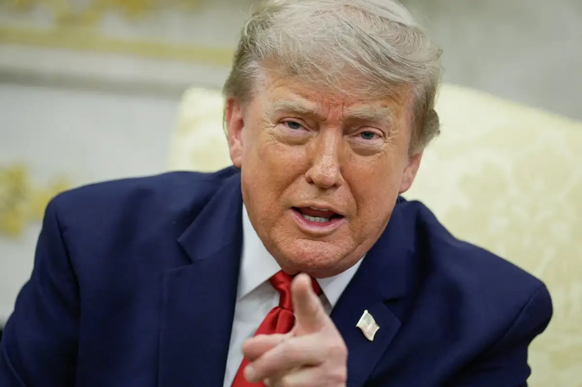 Trump yönetimi Microsoft ve Adobe'ye yeşil kart ambargosu uyguladı