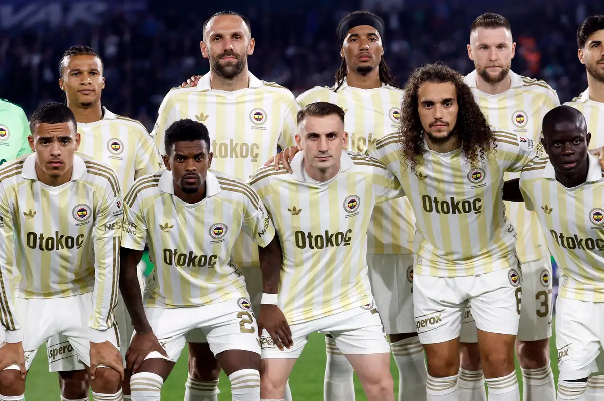 Fenerbahçeli yıldıza büyük övgü. "Bu adam kaç yaşında ya"