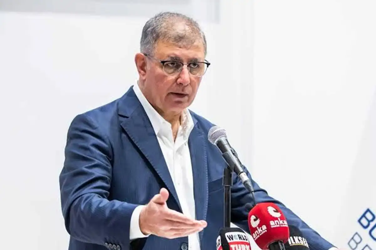 AK Parti'ye Katılan Cemil Tugay'dan İzmir için Müjdeli Haberler