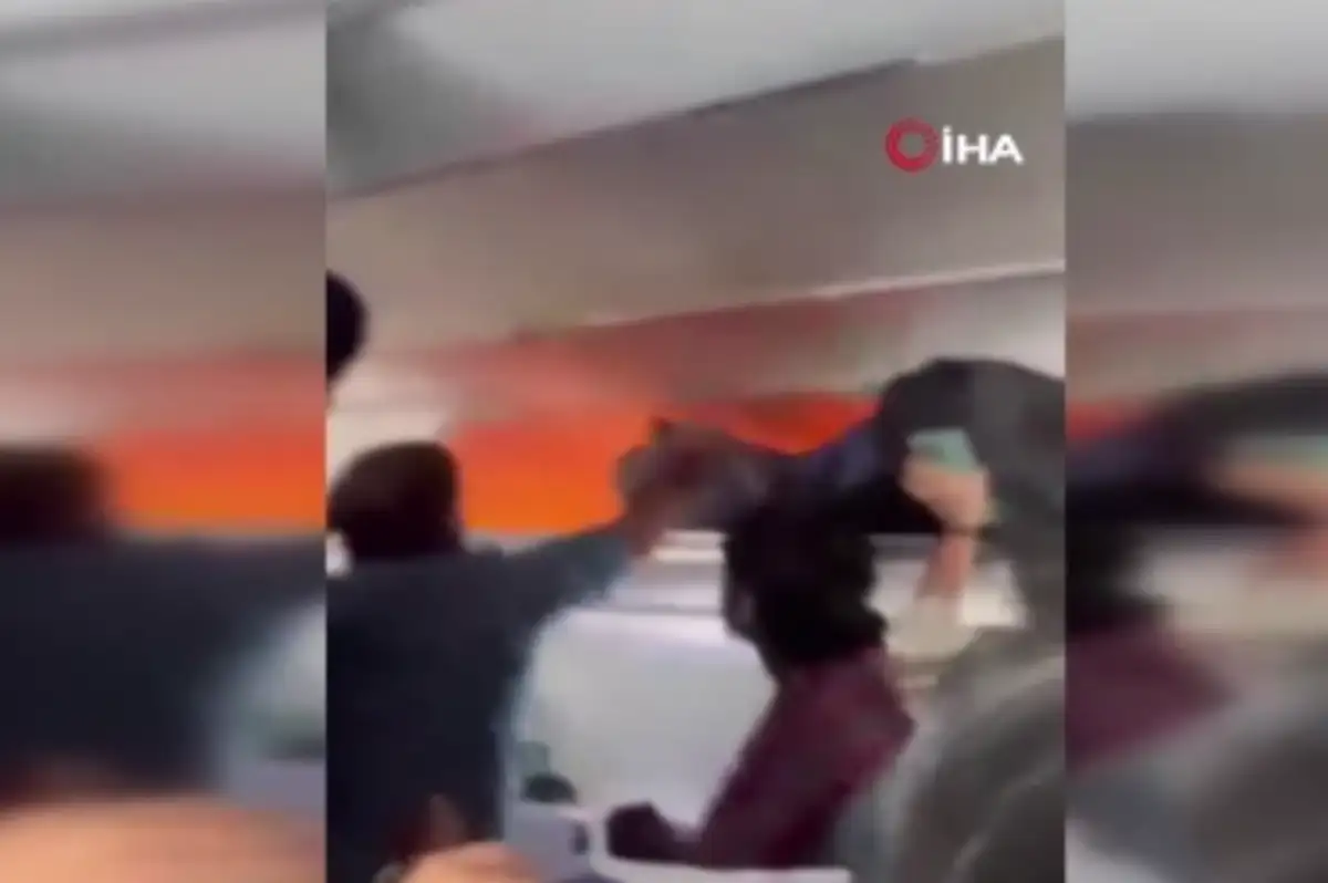 IndiGo uçağında yolcunun cihazı yangın çıkardı