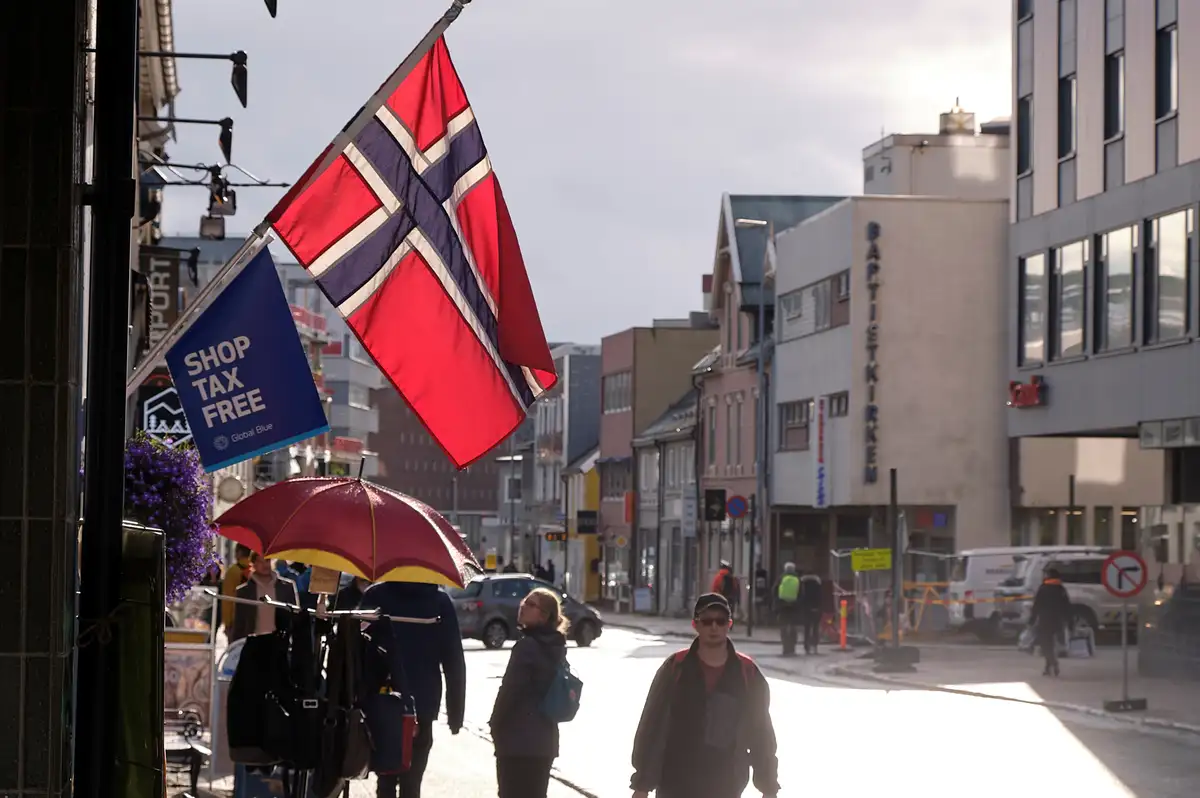 Norveç'te Çin yapımı kiralık araçlar veri kaydı iddiası