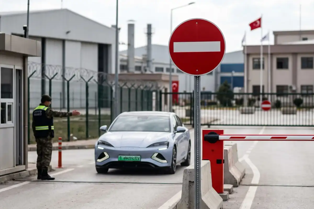 Savunma Sanayii Tesislerinde Yabancı Elektrikli Araçlara Girişi Yasaklandı