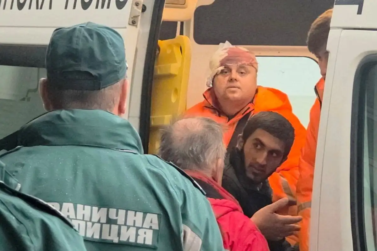 Bulgaristan'ın Karadeniz açıklarında İHA saldırısı. İki gemiden biri battı
