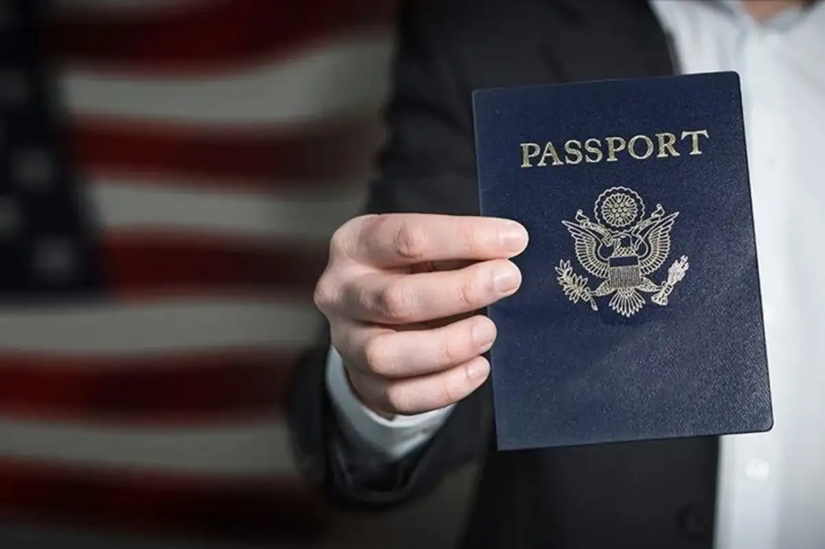 Microsoft Başkanı'ndan Trump yönetimine green card uyarısı