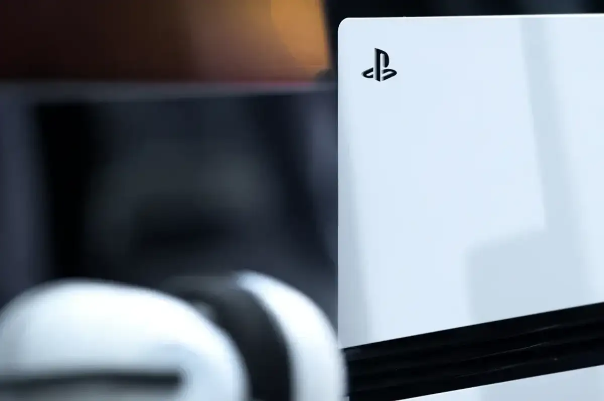 PS5 Artık Nintendo Oyunlarını ve Windows 7’yi Çalıştırabiliyor