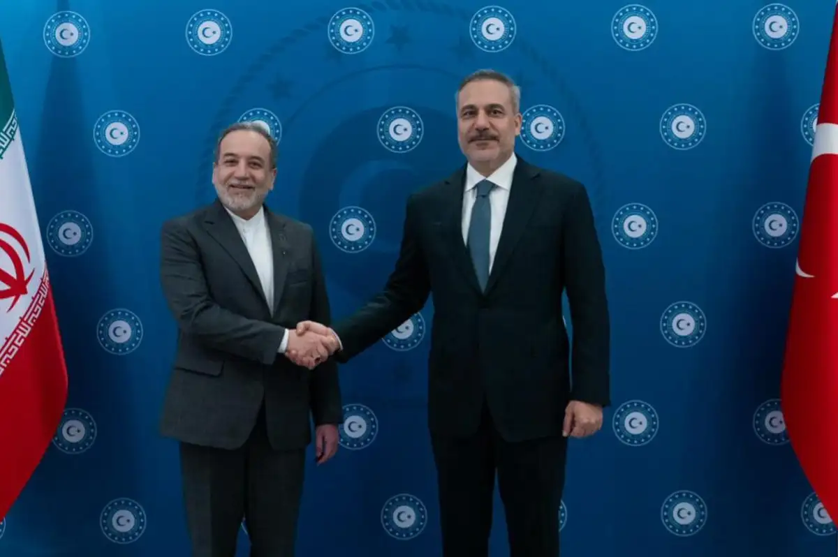 Bakan Fidan, Bağdat'ta İranlı Mevkidaşı Arakçi ile Görüştü