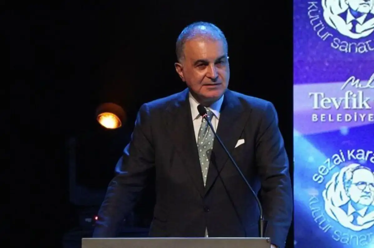 AK Parti Sözcüsü Ömer Çelik, Özdemir Bayraktar'ı Andı