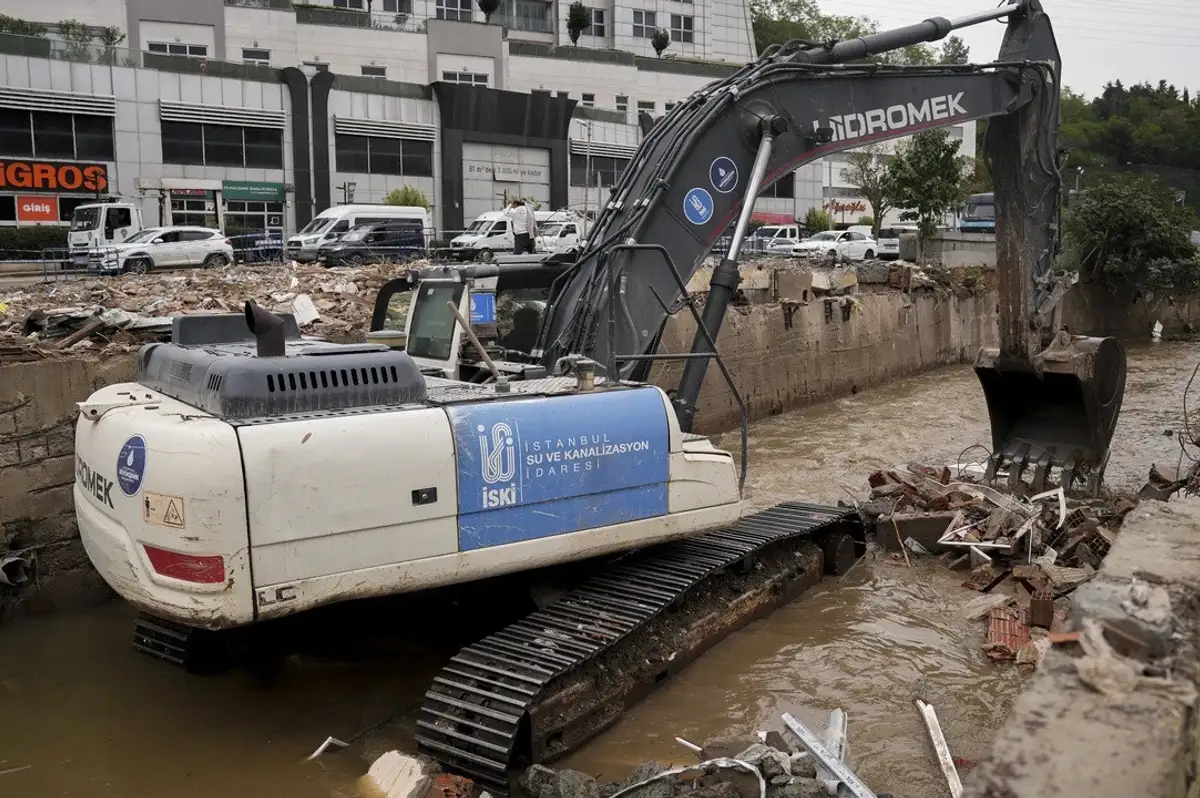 İstanbul'da sel sonrası 2 bin 500 kişiye 10 bin TL ödeme