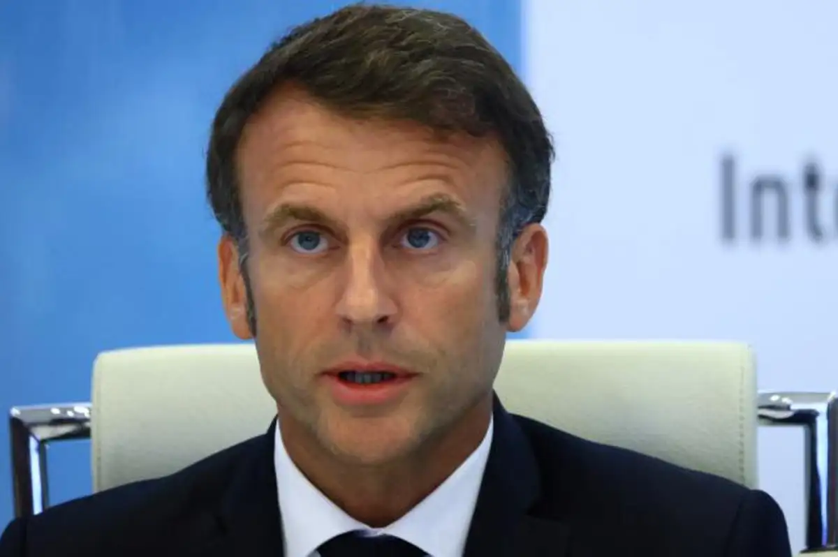 Macron’dan Fransa'daki Şiddet Olaylarına Sert Tepki: "Cumhuriyeti Devirmeye Çalışanlar Bedelini Ödeyecek"