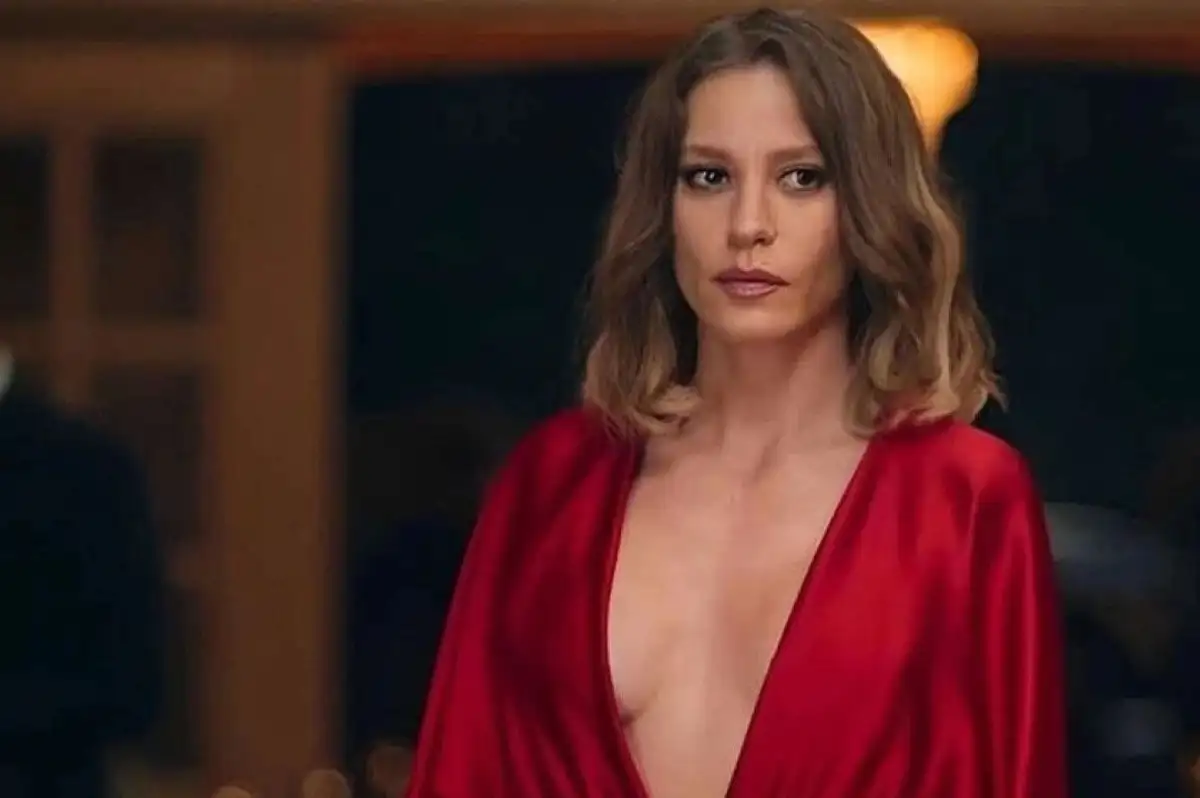 Serenay Sarıkaya'ya Gittiği Restoranda İlginç Not
