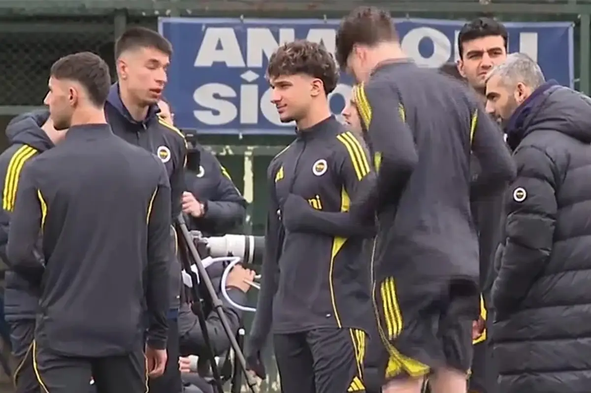 Galatasaray'dan Transfer Edilen Çağrı Balta İlk Kez Fenerbahçe Formasıyla Antrenmana Katıldı