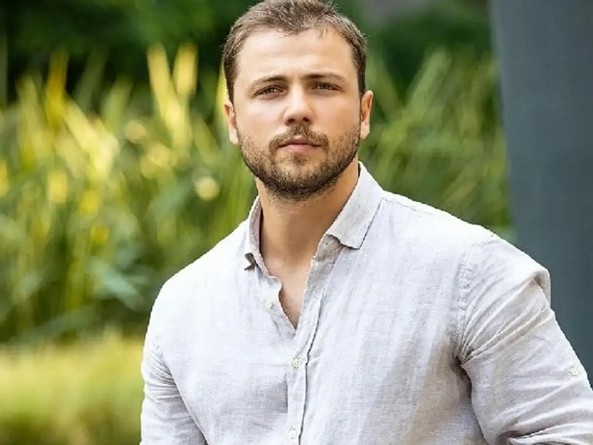 Tolga Sarıtaş'ın Asıl Mesleğini Biliyor Muydunuz?