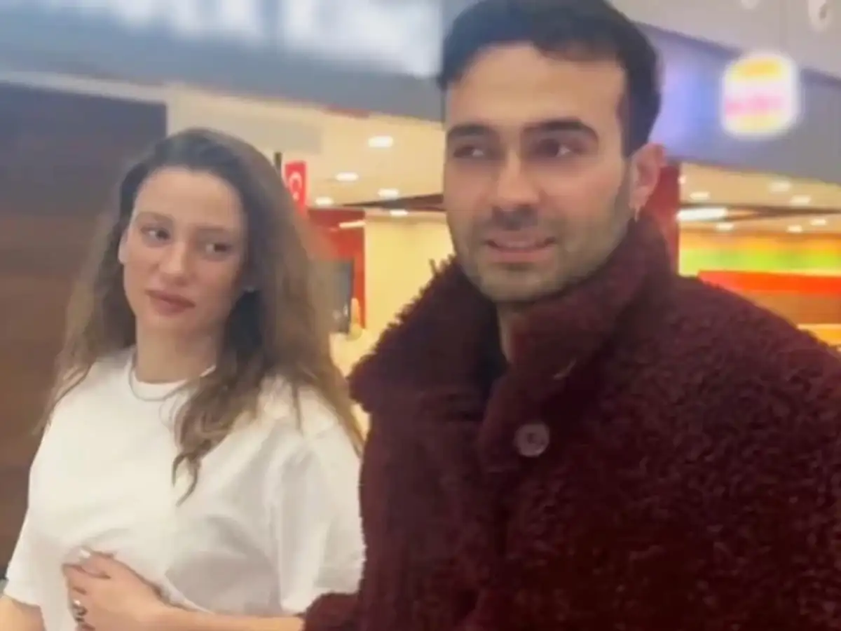 Serenay Sarıkaya'dan Sevgilisi Mert Demir'e Aşk Dolu Bakışlar