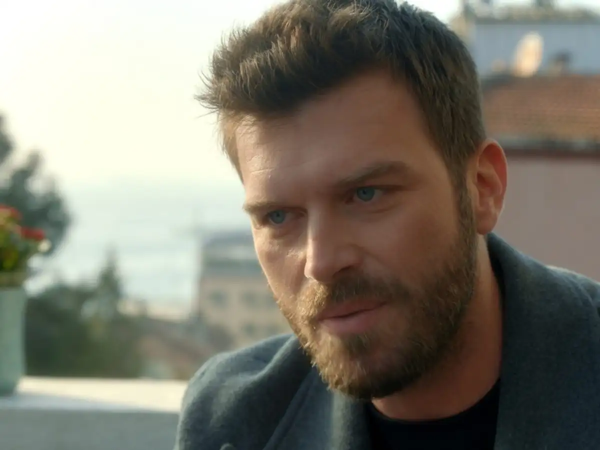 Kıvanç Tatlıtuğ'dan Boğaz'da 'Balık' Mesaisi