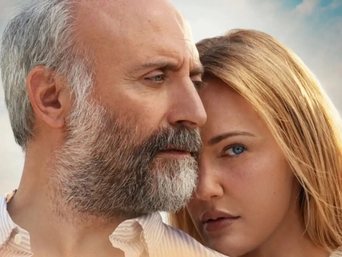 Efsane İkili Halit Ergenç ve Meryem Uzerli 15 Yıl Sonra Yeniden Bir Arada! "İmroz'da Bahar" Filminden İlk Afiş Geldi
