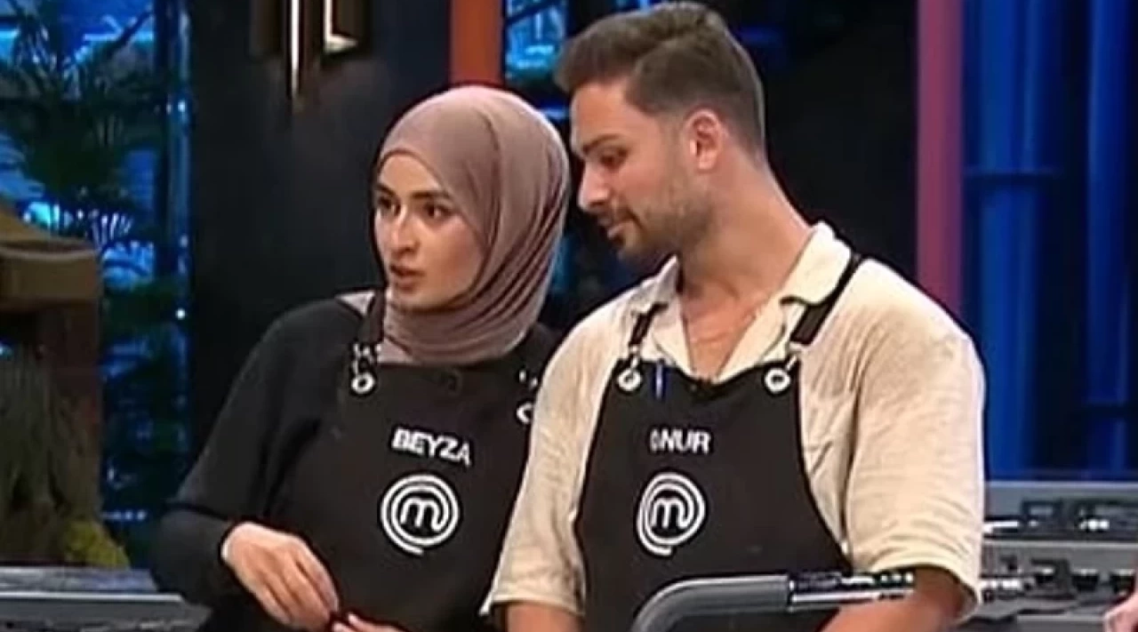MasterChef’te Aşk Başka: Onur ile Beyza Arasında Neler Oluyor? ‘Nazar Değmesin’ Paylaşımı Kafaları Karıştırdı