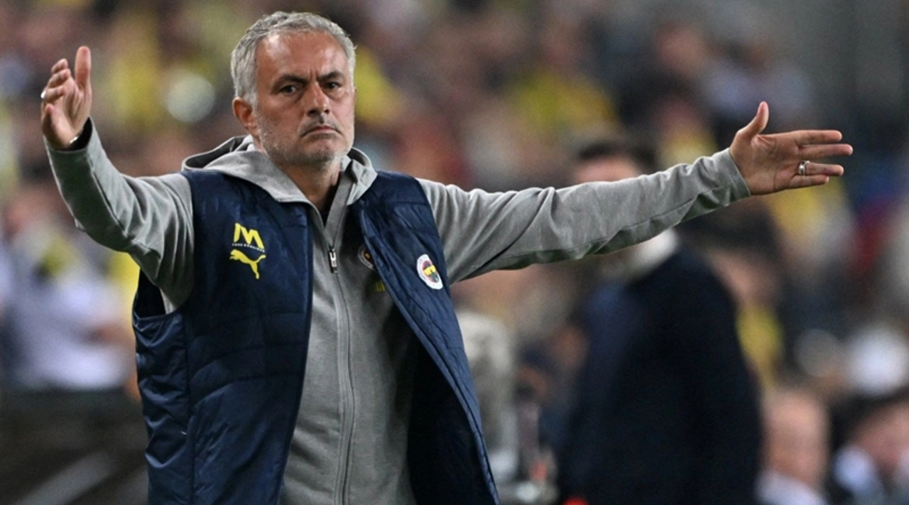 Mourinho'nun Lyon Maçı Taktiği Ortaya Çıktı: En-Nesyri ilk 11'de!