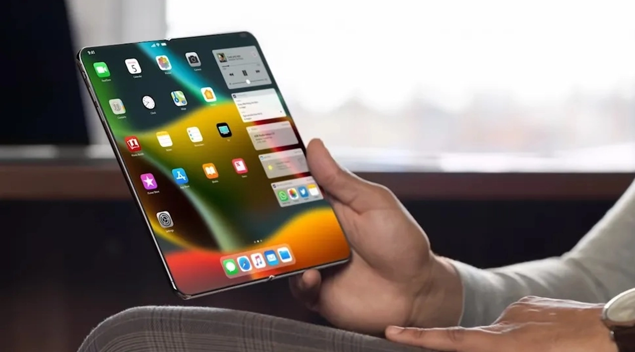 Apple'dan Katlanabilir iPhone!