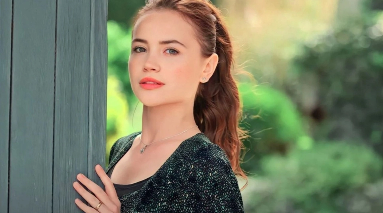 Yağmur Yüksel "Kızgın Topraklar" Dizisinin Başrolü Oldu