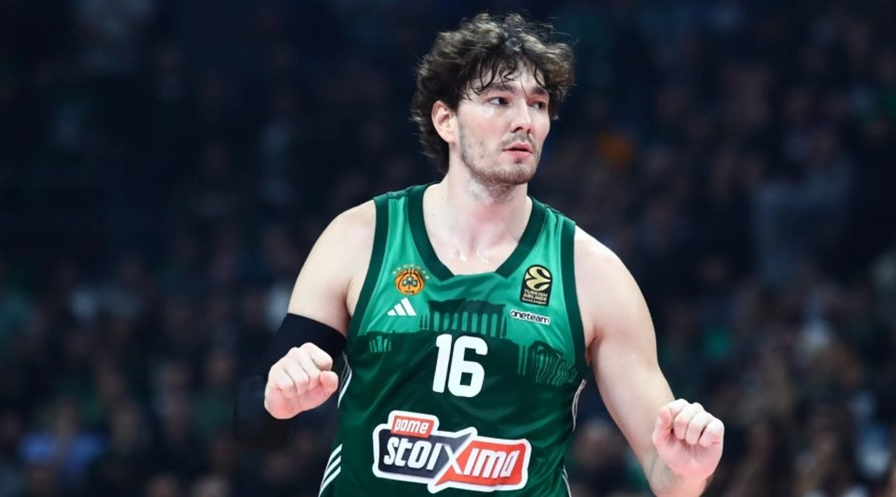 Cedi Osman'ın 19 Mayıs Paylaşımı Yunanistan'da Gündem Oldu! Taraftarlar İkiye Bölündü