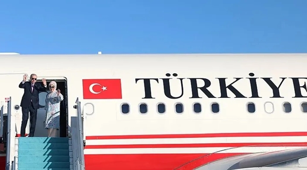 Cumhurbaşkanı Erdoğan TDT Zirvesi için Budapeşte'te Gitti