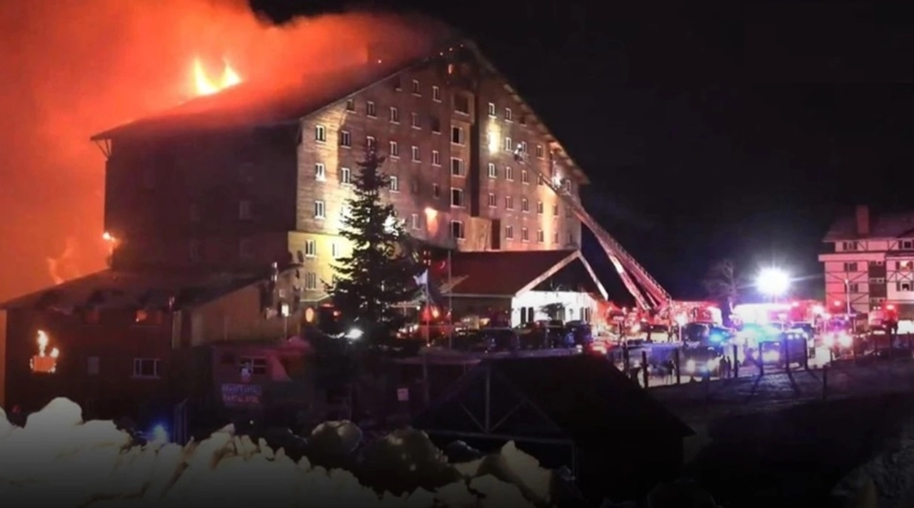 Kartalkaya'daki Otel Yangınıyla İlgili Davada 13 Şüpheli İçin Karar! 1998 Yıl Hapis İstemi
