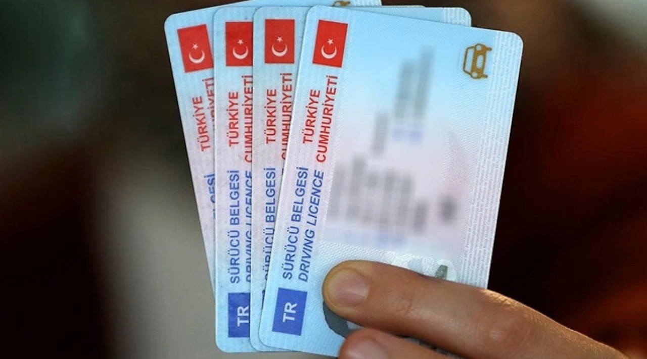 Yeni Ehliyetlere Geçmeyenler İçin Son Çağrı