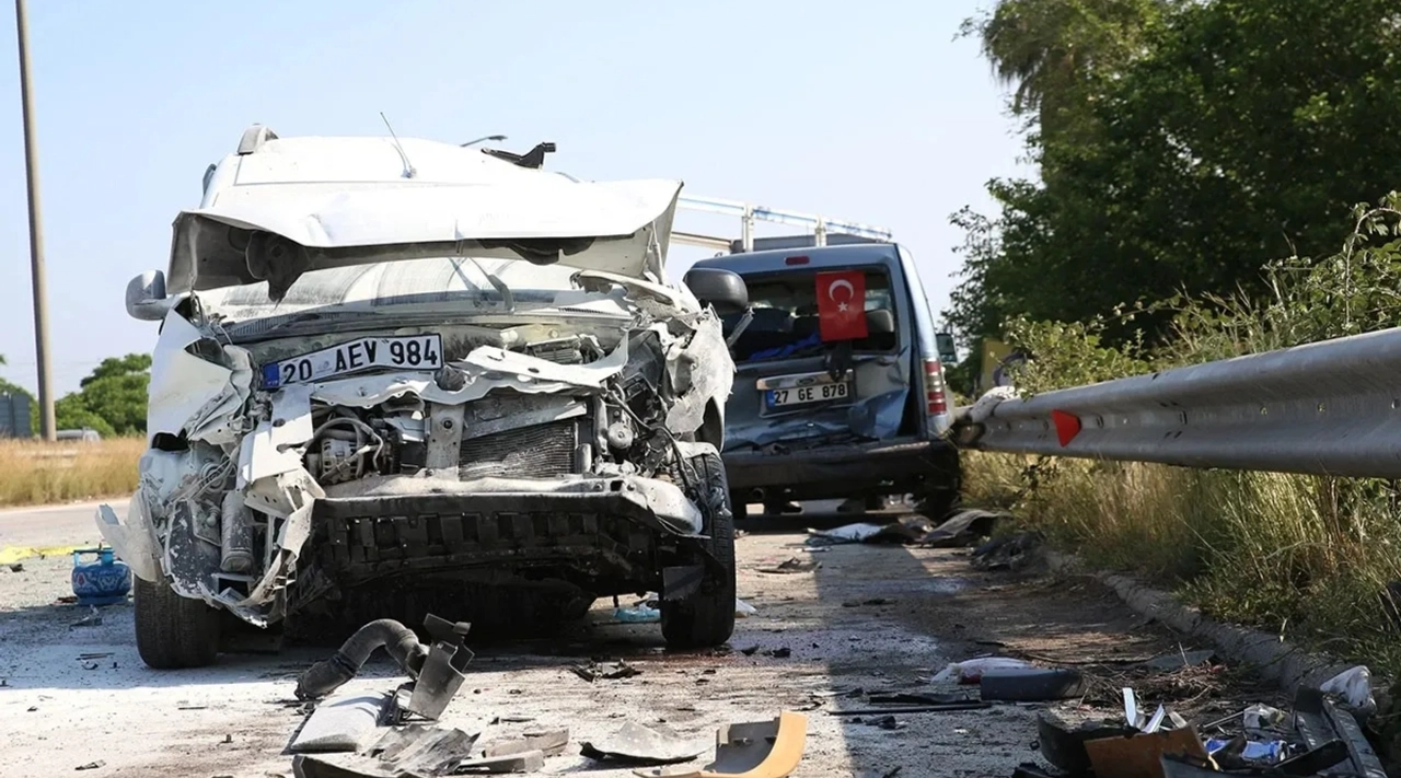 Bayramda Acı Bilanço: 26 Kişi Trafik Kazalarında Hayatını Kaybetti