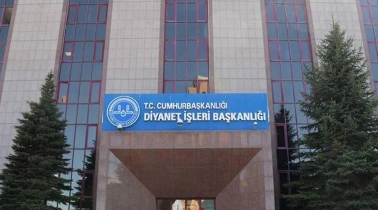 Diyanet'ten Uyarı: "Bayramlar Tatil Değil, Kenetlenme Günüdür"