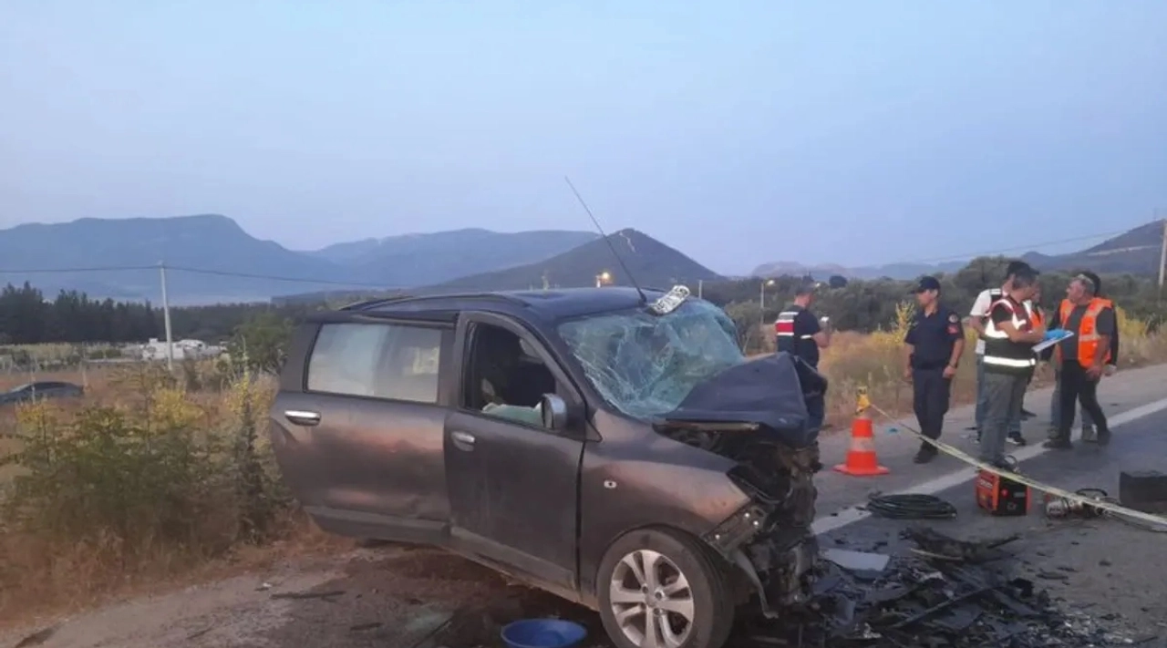 İzmir Seferihisar Yolunda Zincirleme Kaza: 5 Ölü!