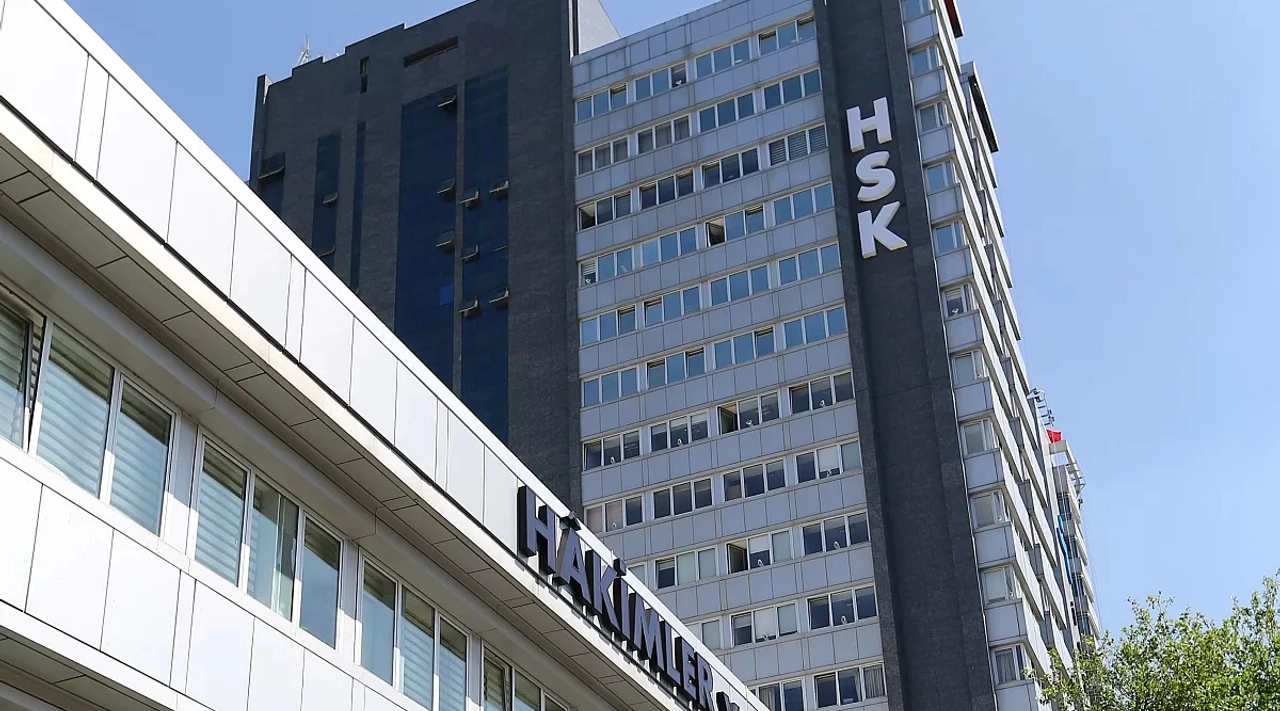 HSK'dan Geniş Kapsamlı Atama Kararnamesi: 4 Bin 36 Hakim ve Savcının Görev Yeri Değişti