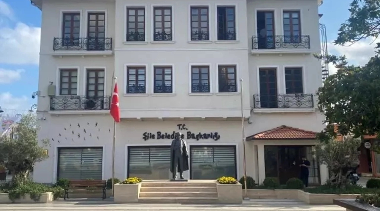 Şile Belediye Başkanı Özgür Kabadayı Gözaltına Alındı