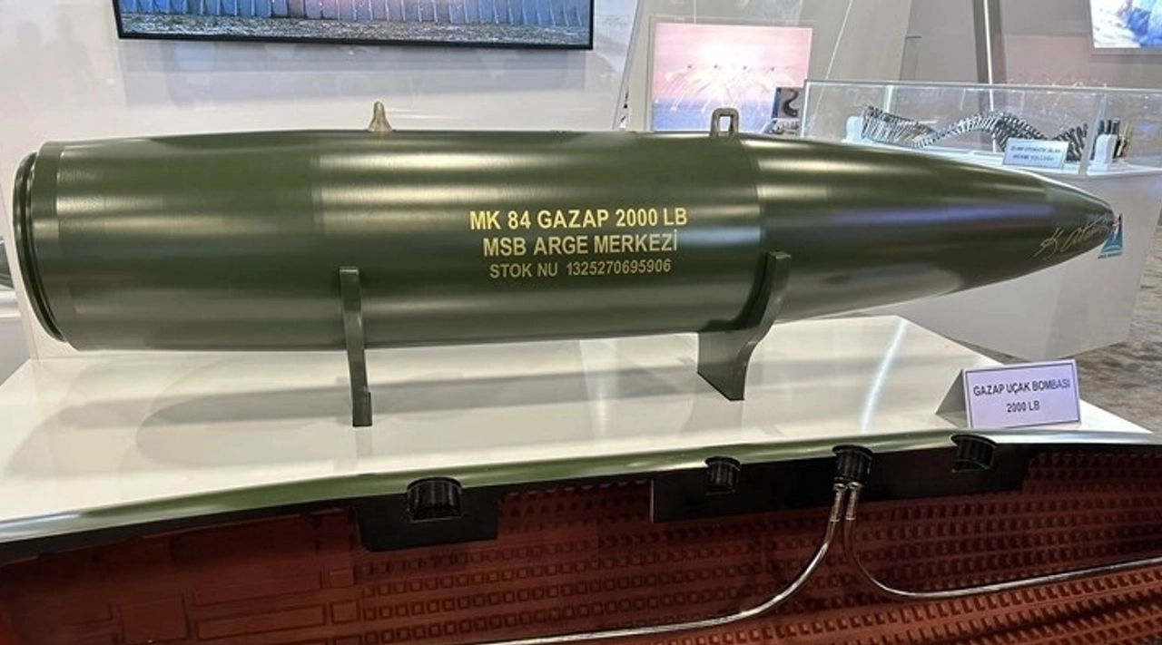 Yerli Üretim GAZAP Uçak Bombası IDEF 2025'te Tanıtıldı: Muadillerine Göre Üç Kat Daha Etkili