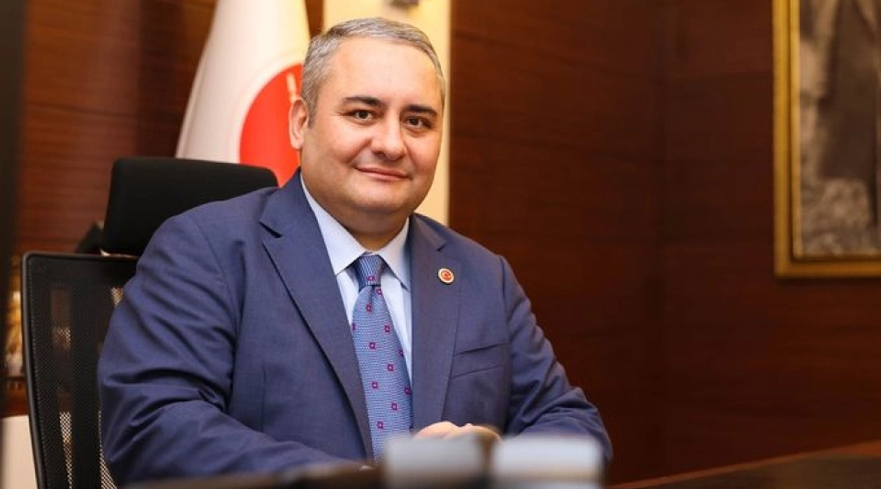 Mesut Özarslan'dan Özgür Özel'e Suç Duyurusu