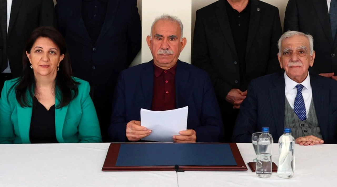 Öcalan'dan 'Demokratik Entegrasyon' Mesajı: Silah ve Şiddet Terk Edilmiştir